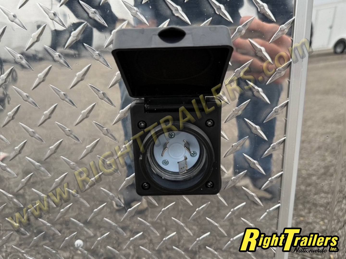 New 2026 8.5X28 inTech RACE TRAILER