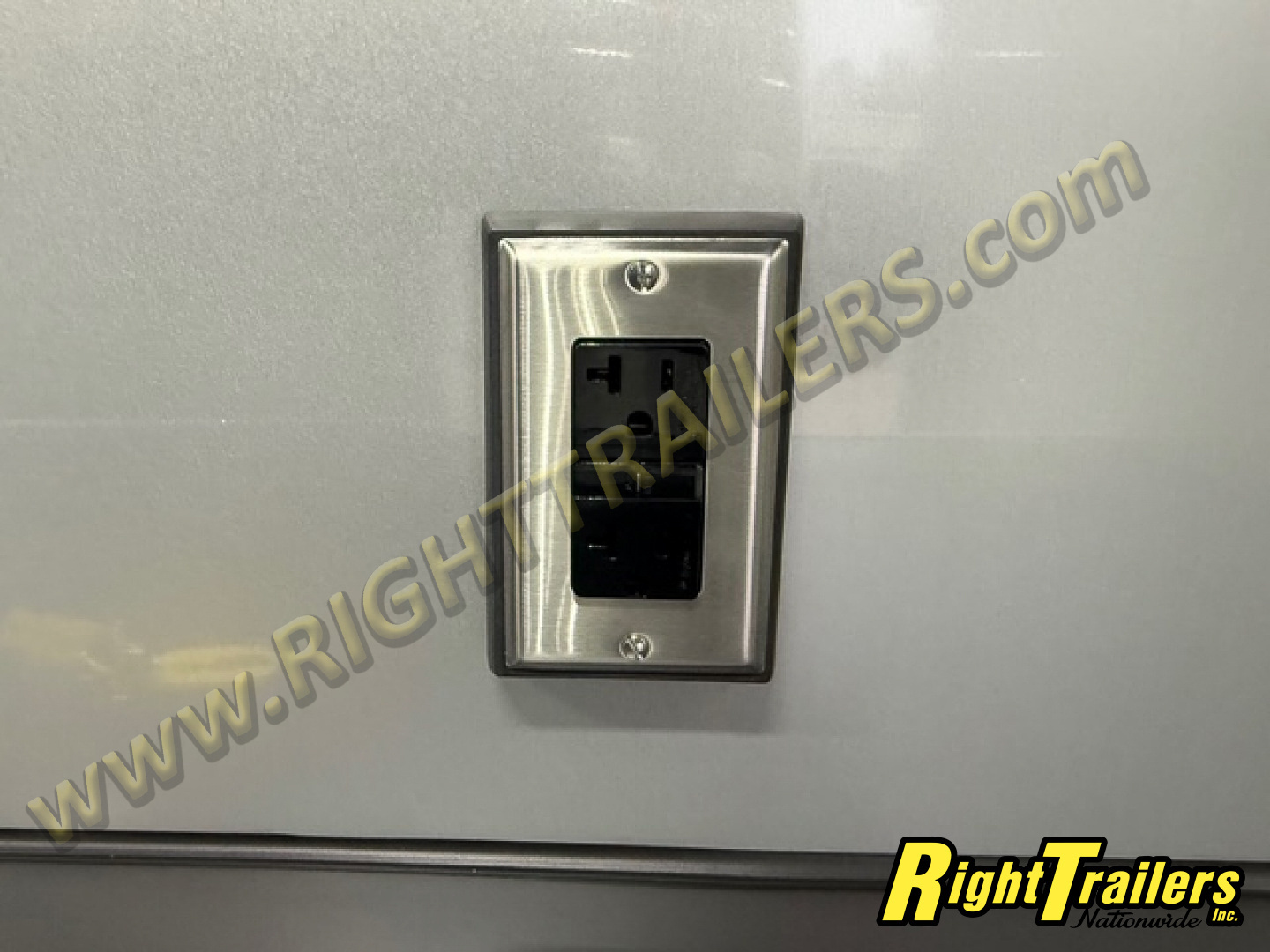 New 2026 8.5X28 inTech RACE TRAILER