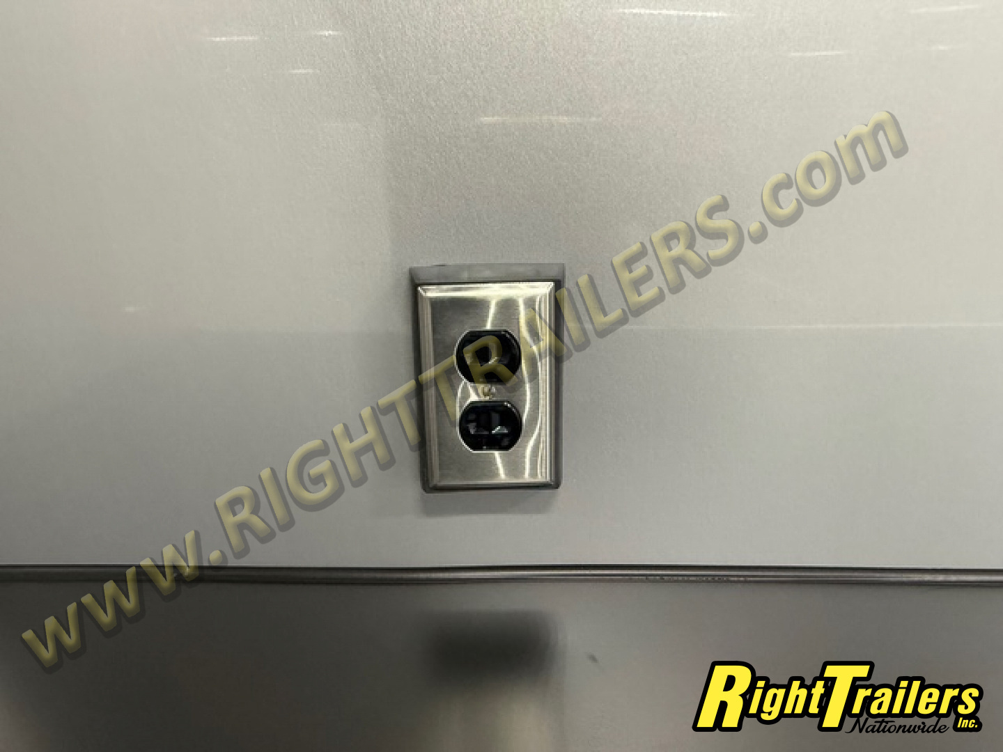 New 2026 8.5X28 inTech RACE TRAILER