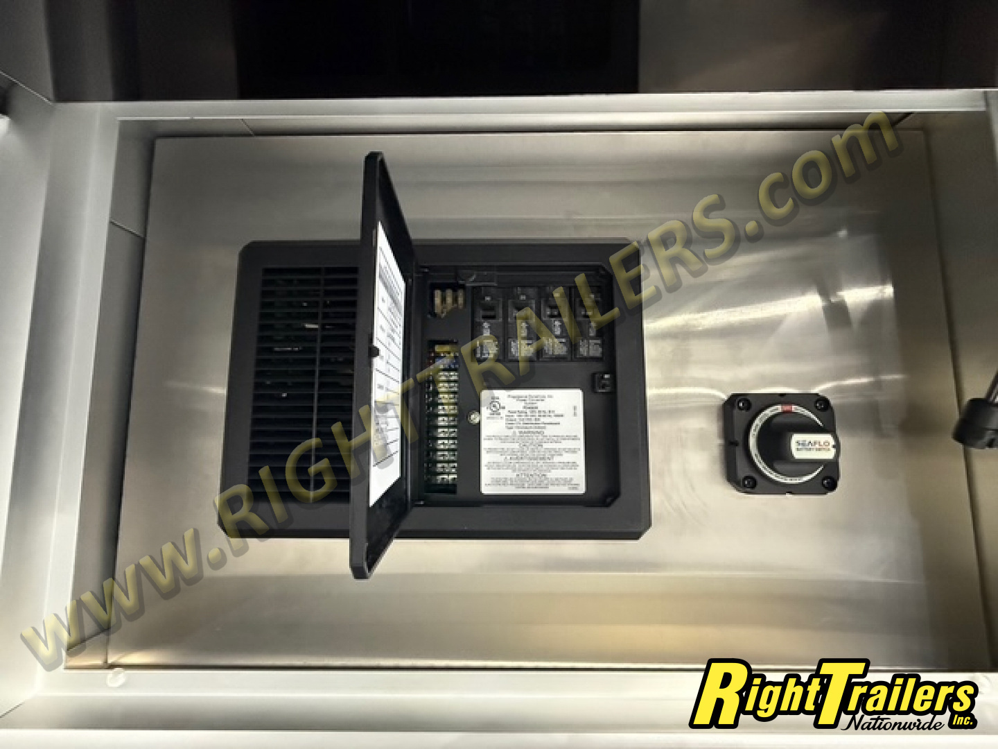 New 2026 8.5X28 inTech RACE TRAILER