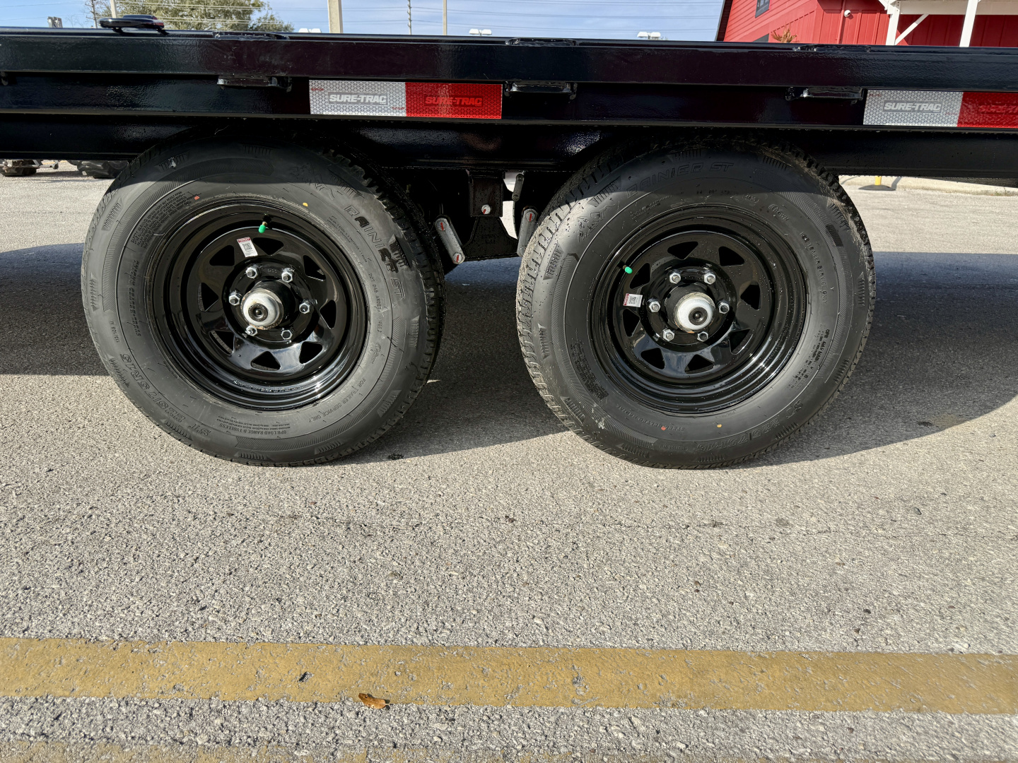 New 2026 Sure-Trac 8.5x22 LP Flatbed 10K Deckover Trailer