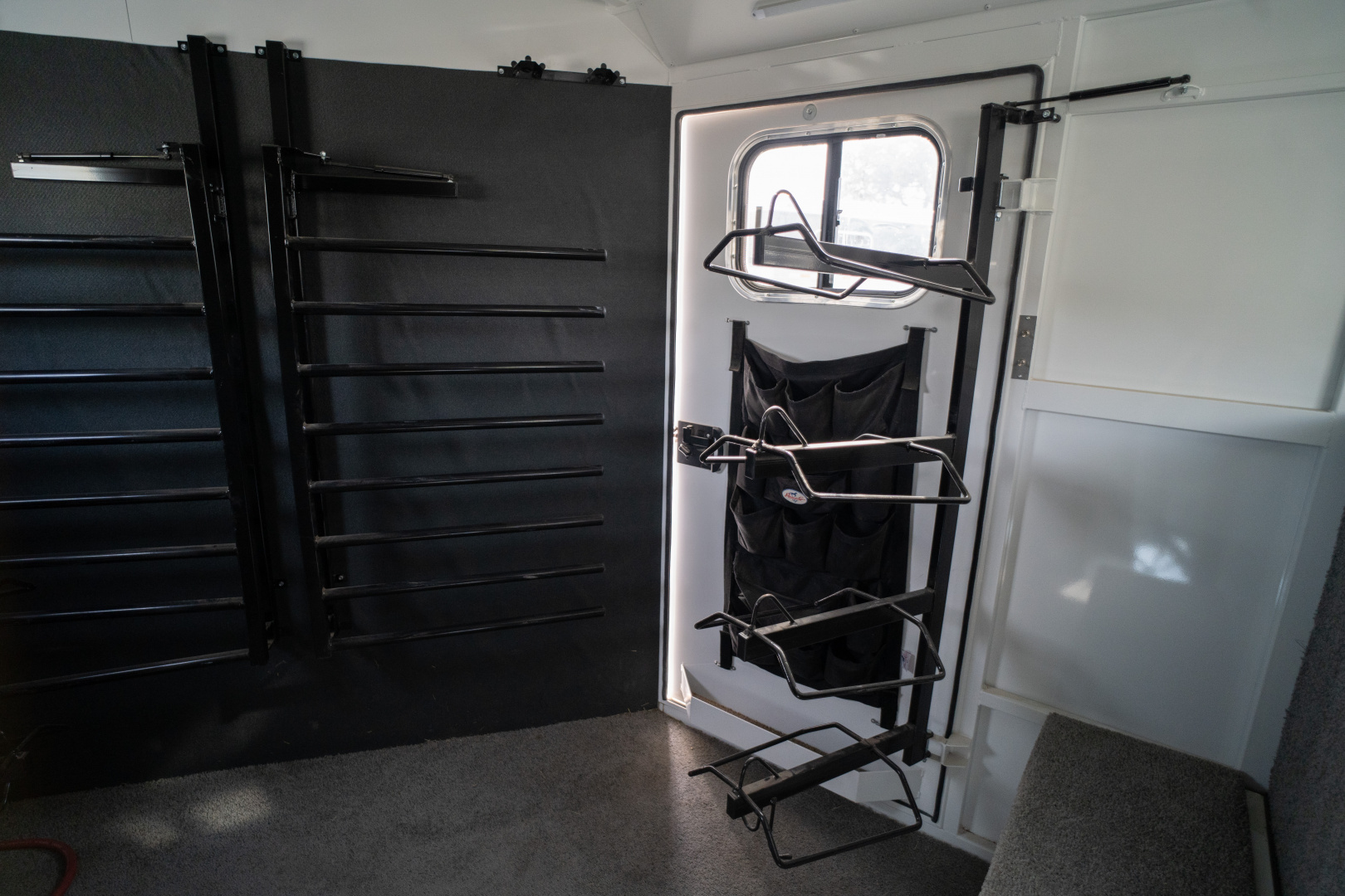 Used 2023 Trails West 6 Horse Gooseneck '23 Horse Trailer