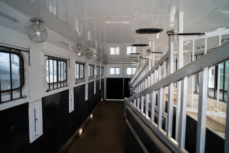 Used 2023 Trails West 6 Horse Gooseneck '23 Horse Trailer