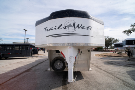 Used 2023 Trails West 6 Horse Gooseneck '23 Horse Trailer