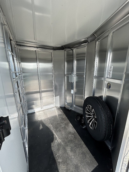 New 2026 Shadow 8 Pen Supreme Stock / Stock Combo Trailer