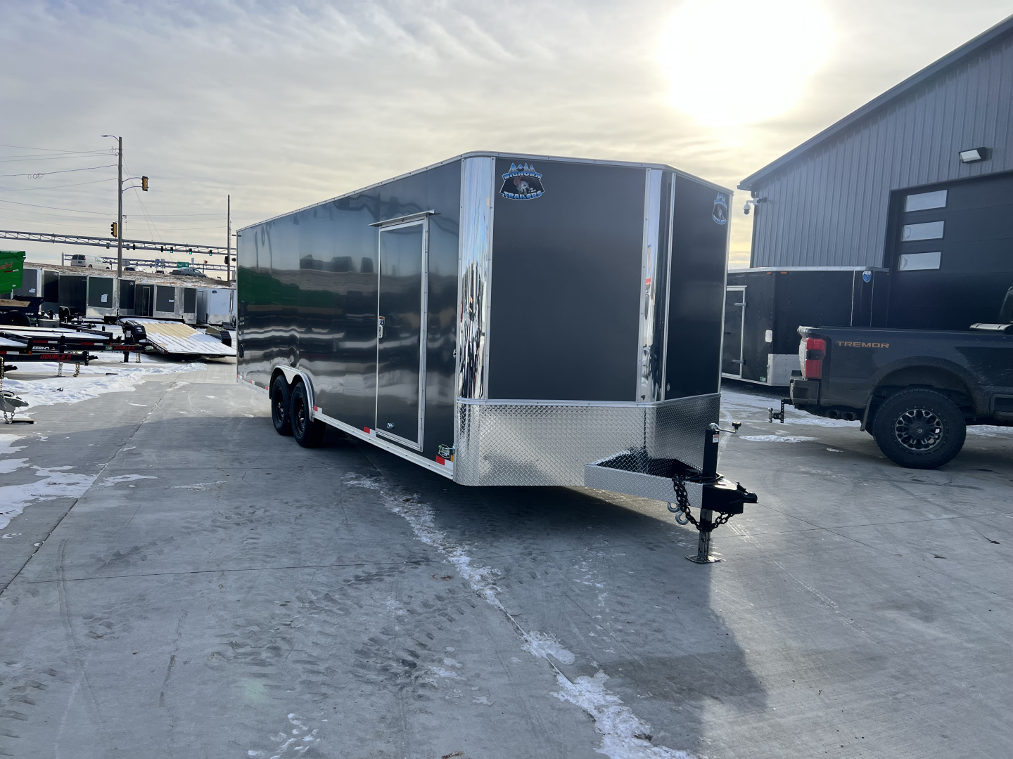 New NEW 2026 Bighorn R&M 8.5x24 +2V SUPERIOR QUALITY 14K Enclosed 7 ft Cargo Trailer Car Hauler
