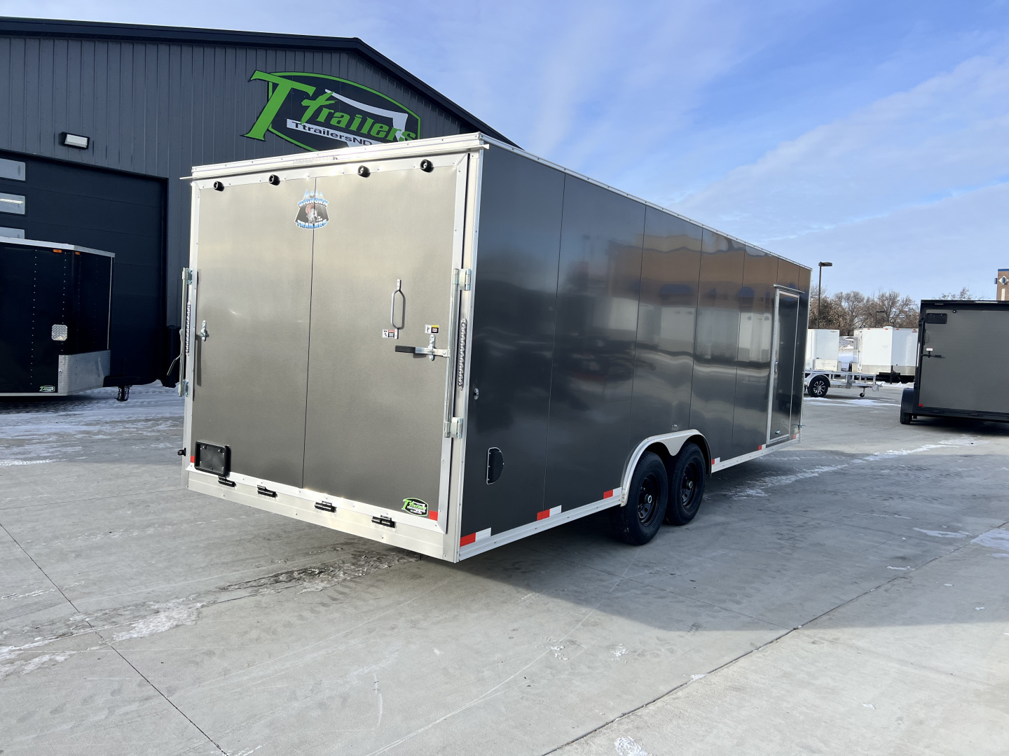 New NEW 2026 Bighorn R&M 8.5x24 +2V SUPERIOR QUALITY 14K Enclosed 7 ft Cargo Trailer Car Hauler