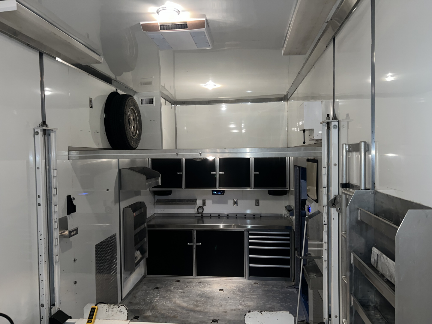 Used 2004 Goldrush 32' Aluminum Stacker Trailer