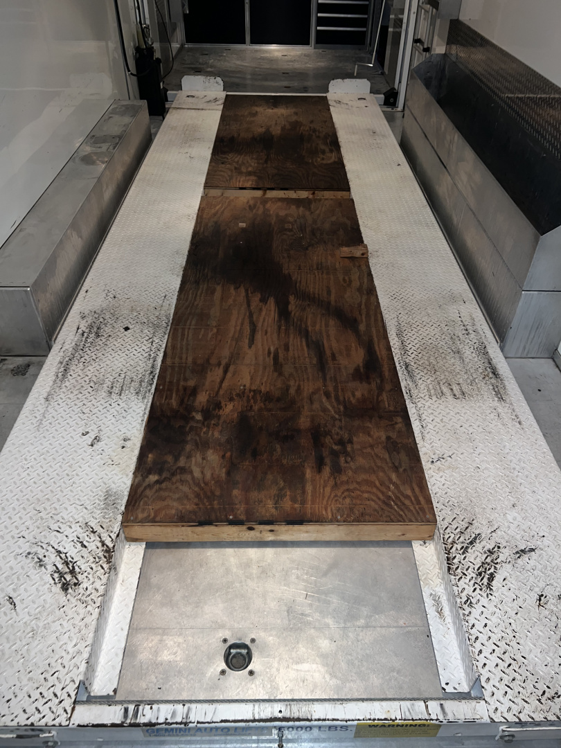 Used 2004 Goldrush 32' Aluminum Stacker Trailer