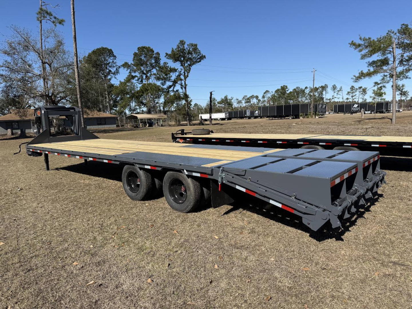 New 102"x30' Flatbed Gooseneck Trailer 10 Ton | Down to Earth Trailer