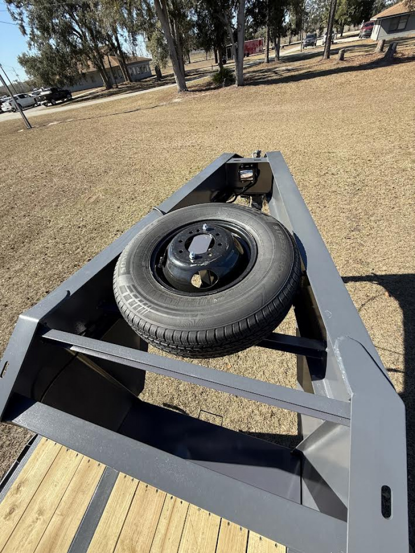 New 102"x30' Flatbed Gooseneck Trailer 10 Ton | Down to Earth Trailer