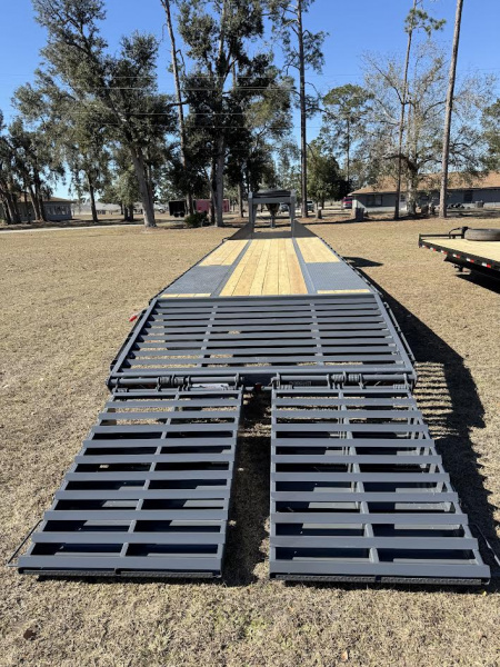 New 102"x30' Flatbed Gooseneck Trailer 10 Ton | Down to Earth Trailer