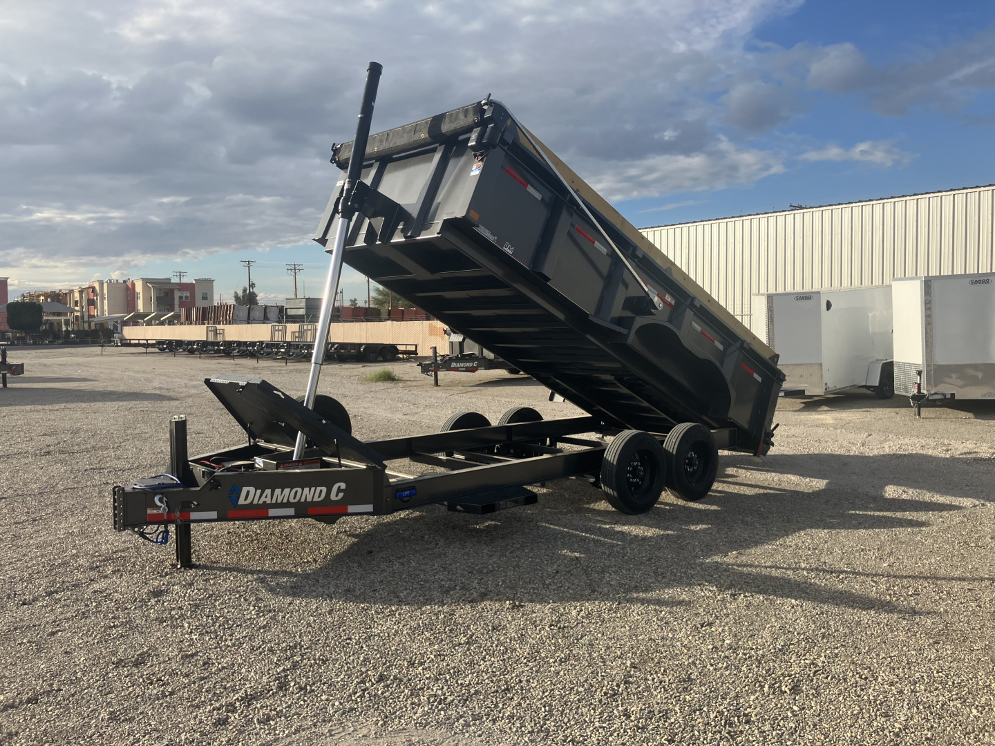 New 2026 Diamond C Trailers LPT 16X82X32 Dump Trailer