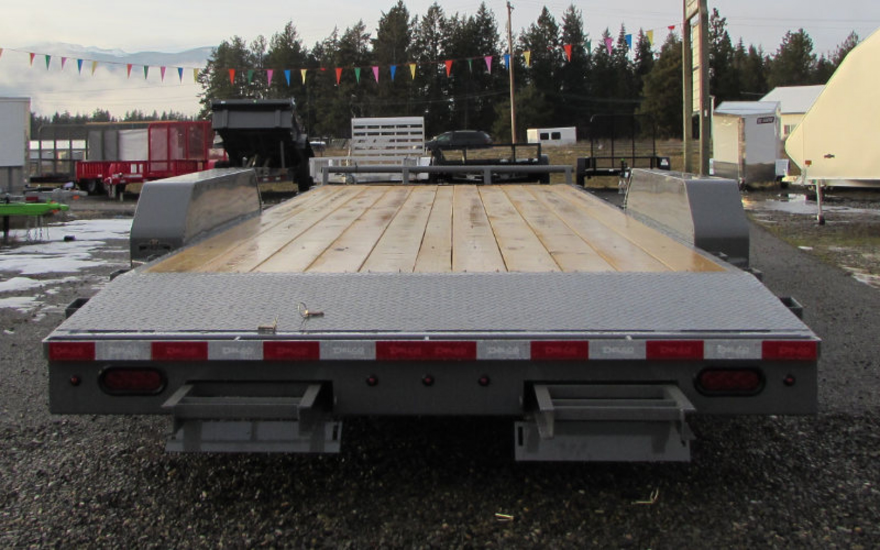 New 2026 Delco Trailers C320U32CS2E Car Hauler 83x20