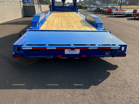 New 2024 Diamond C Trailers LPX208-GN Equipment Trailer