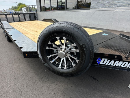 New 2024 Diamond C Trailers GTF206 Car Hauler