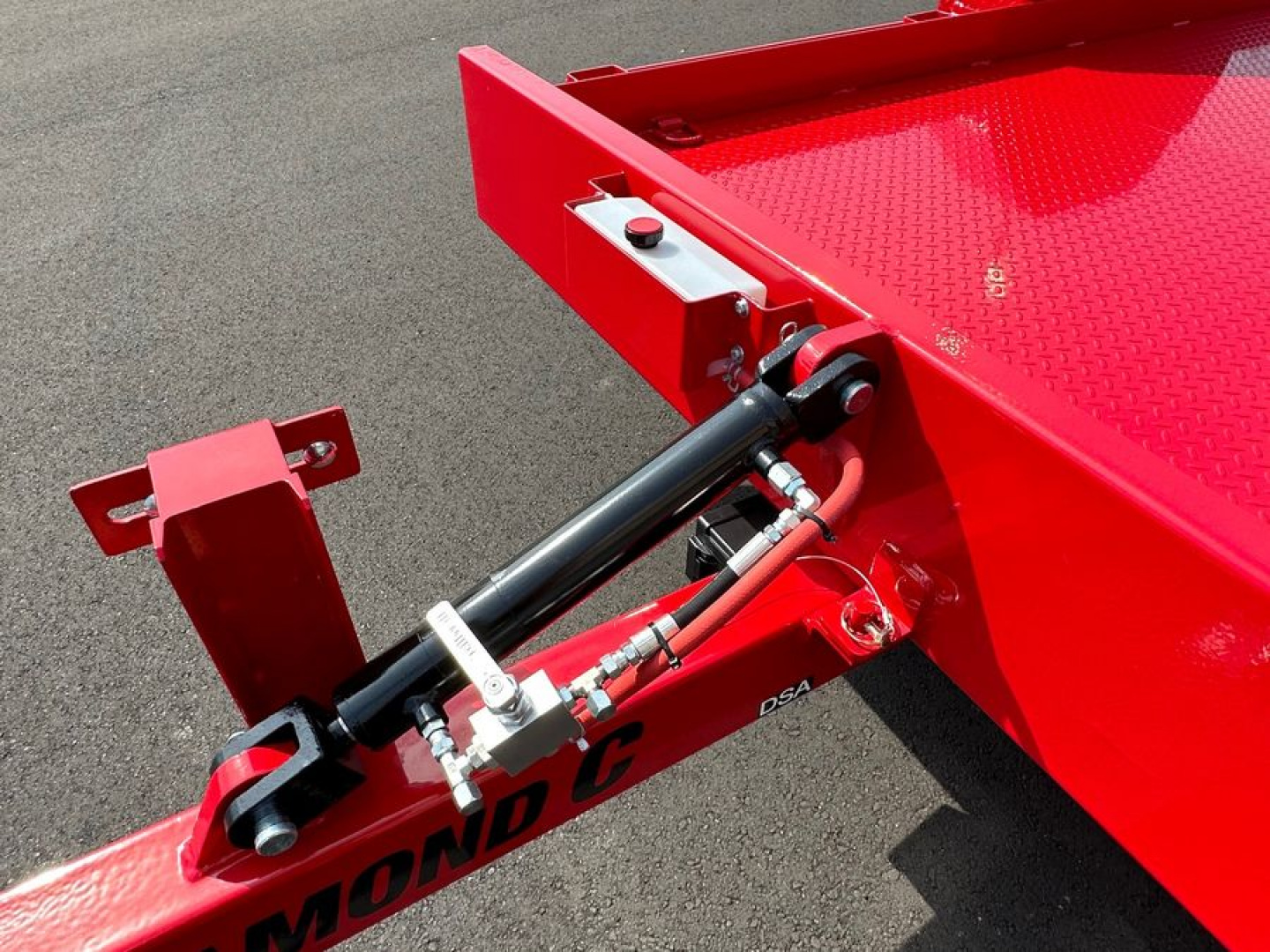 New 2023 Diamond C Trailers DSA107 Equipment Trailer