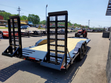 New 2025 Diamond C Trailers LPX207 Equipment Trailer