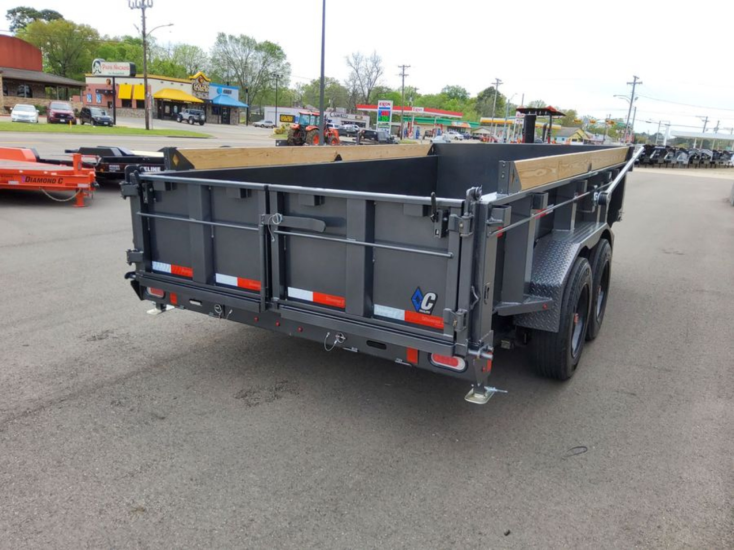 New 2025 Diamond C Trailers LPT208 Dump Trailer
