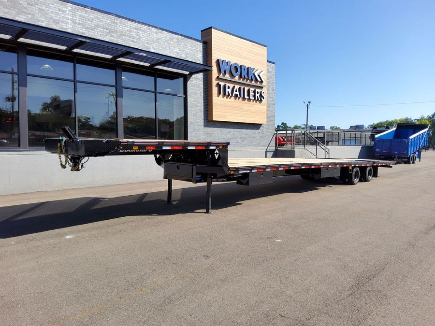 New 2025 Diamond C Trailers SDX216HDT 2.0 Flatbed Trailer