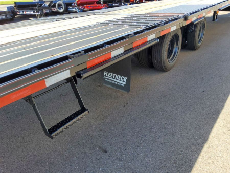 New 2025 Diamond C Trailers SDX216HDT 2.0 Flatbed Trailer