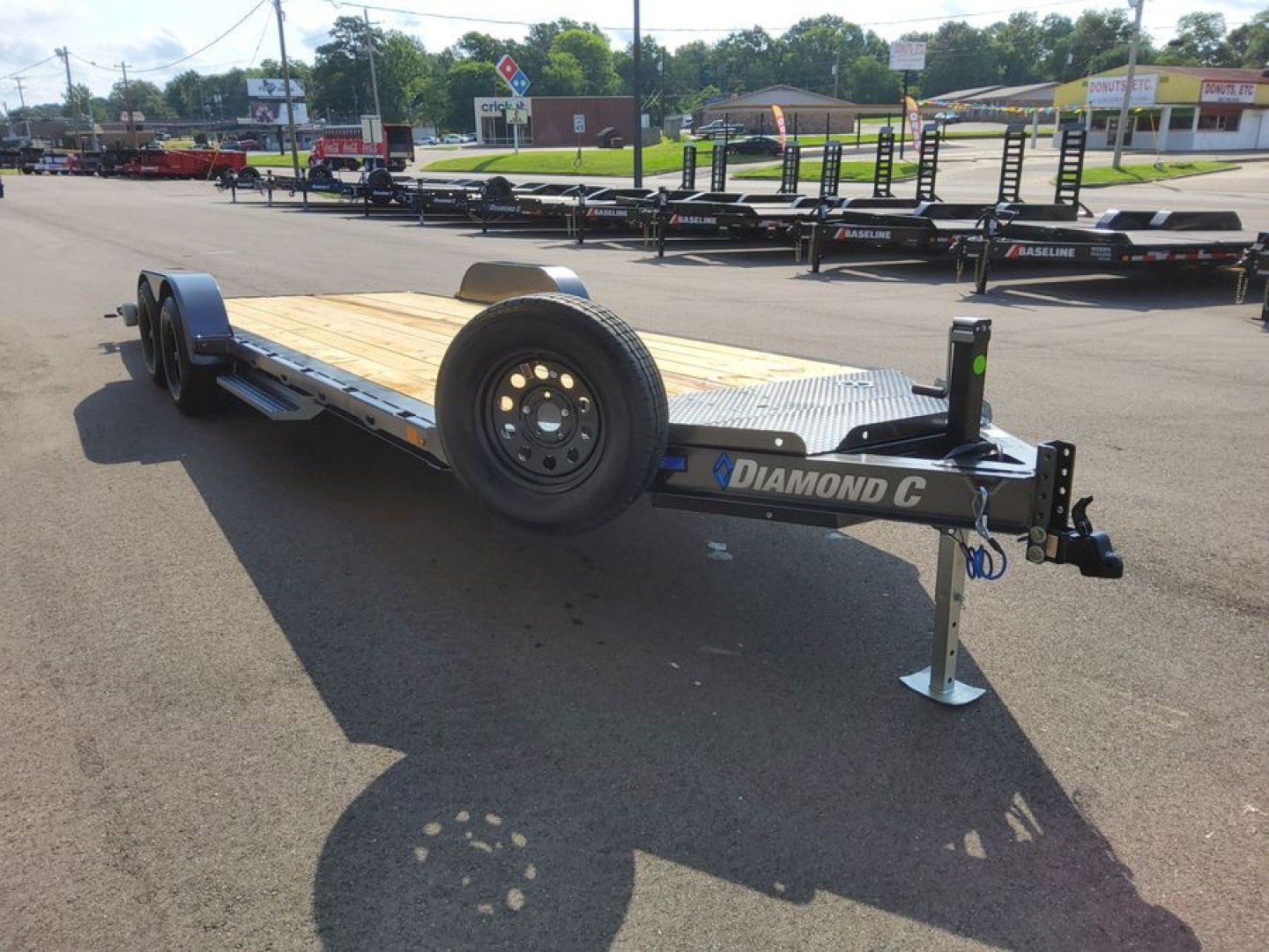 New 2025 Diamond C Trailers GTF235 Car Hauler