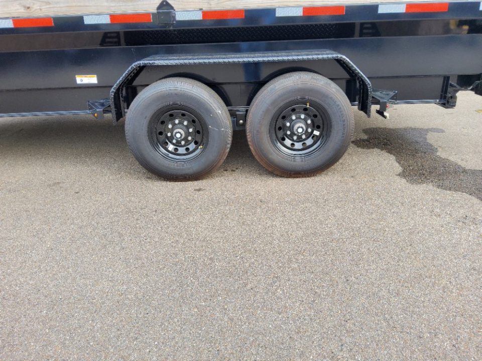 New 2025 Diamond C Trailers HDU208 Dump Trailer