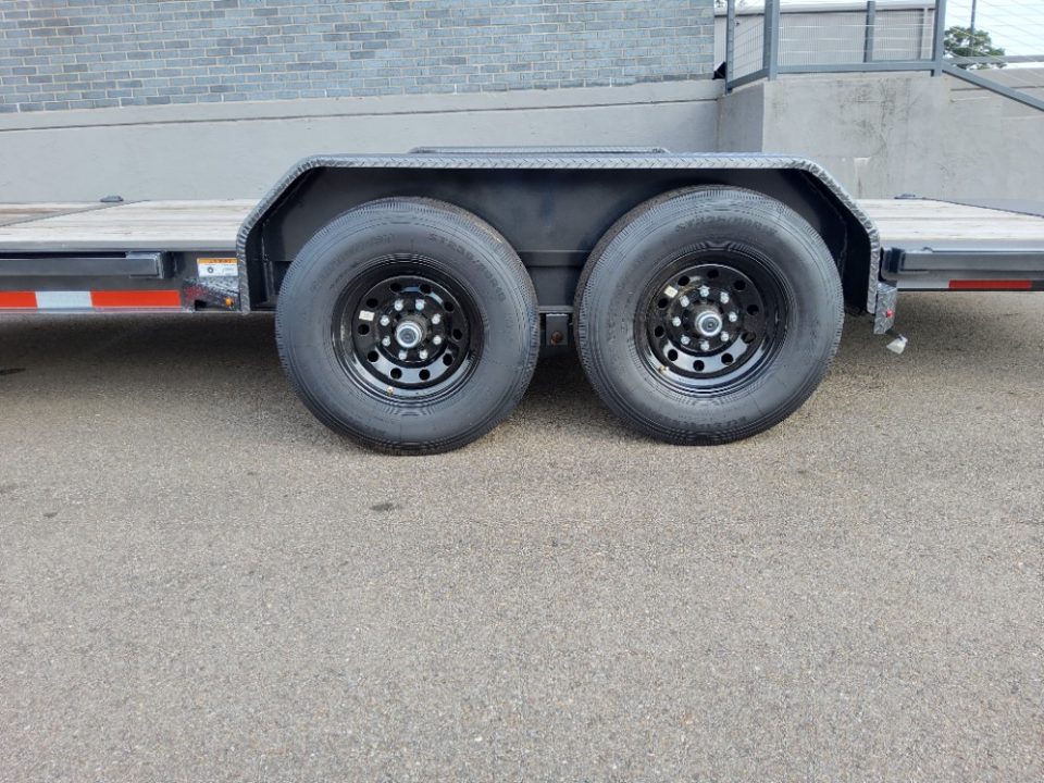 New 2026 Diamond C Trailers HTL207 Tilt Trailer