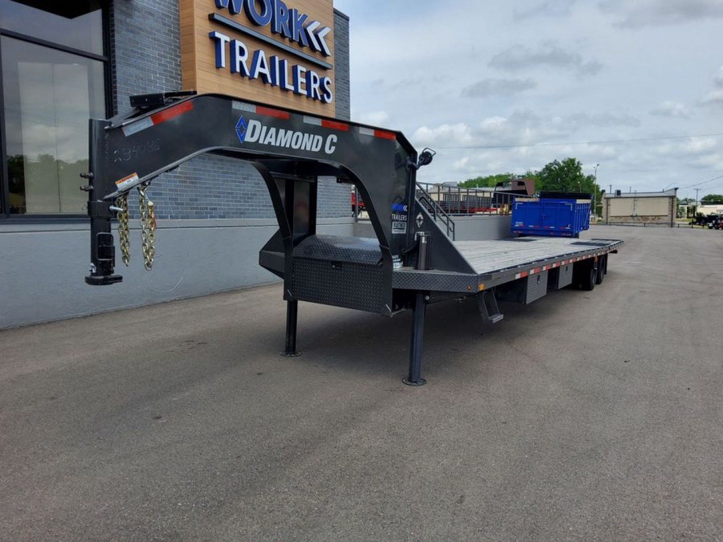 Used 2024 Diamond C Trailers FMAX212 Flatbed Trailer