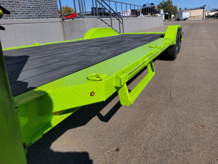 Used 2024 Diamond C Trailers LPX-GN Used Equipment Trailer