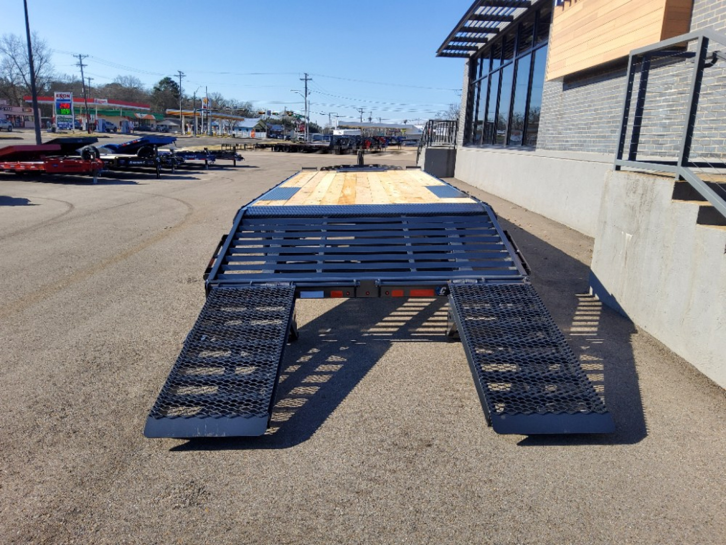 New 2026 Diamond C Trailers DEC210 Deckover Trailer