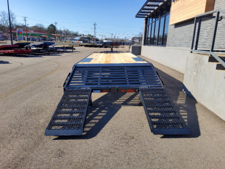 New 2026 Diamond C Trailers DEC210 Deckover Trailer