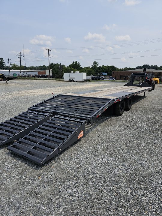 New 2026 Down to Earth 15.5K 25' GOOSENECK W/ DOVE AND FULL WIDTH RAMPS