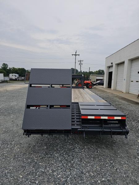 New 2026 Down to Earth 15.5K 25' GOOSENECK W/ DOVE AND FULL WIDTH RAMPS