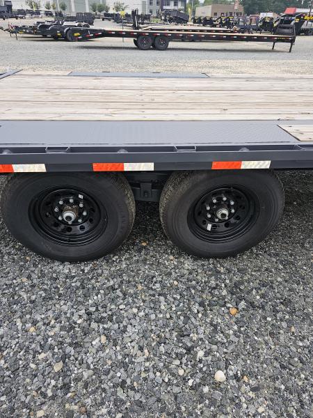 New 2026 Down to Earth 15.5K 25' GOOSENECK W/ DOVE AND FULL WIDTH RAMPS