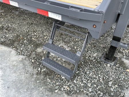 New 2026 Down 2 Earth Trailers 40' 23.5K Gooseneck Flatbed Dual Tandem w/ 5' Dove and Real Steel Ramps