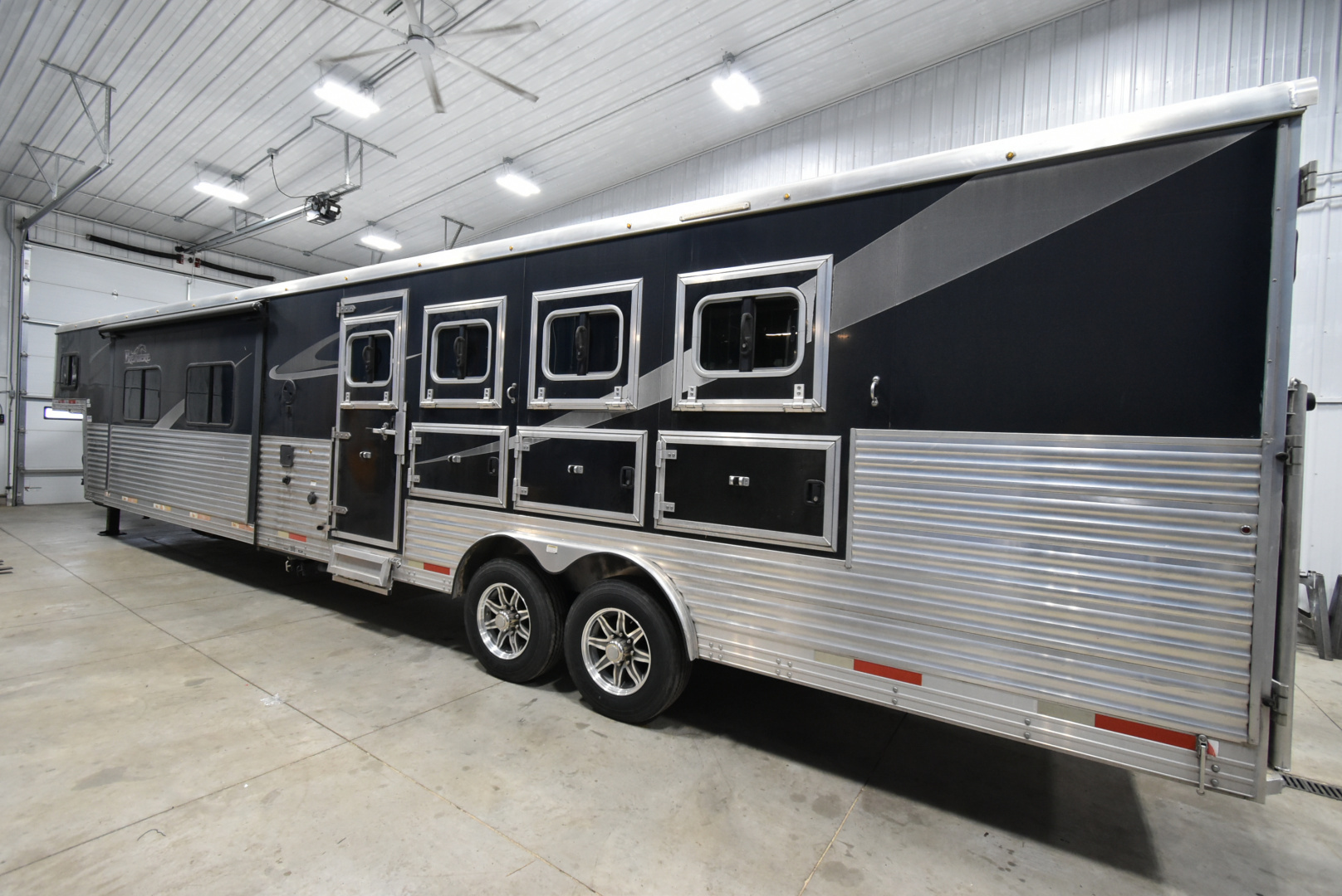 Used 2016 Bison Trailers Premiere Horse Trailer