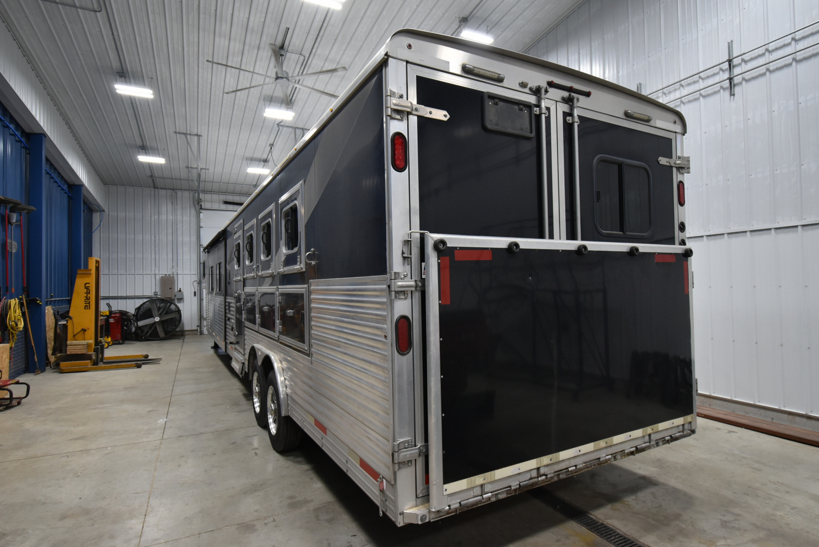 Used 2016 Bison Trailers Premiere Horse Trailer
