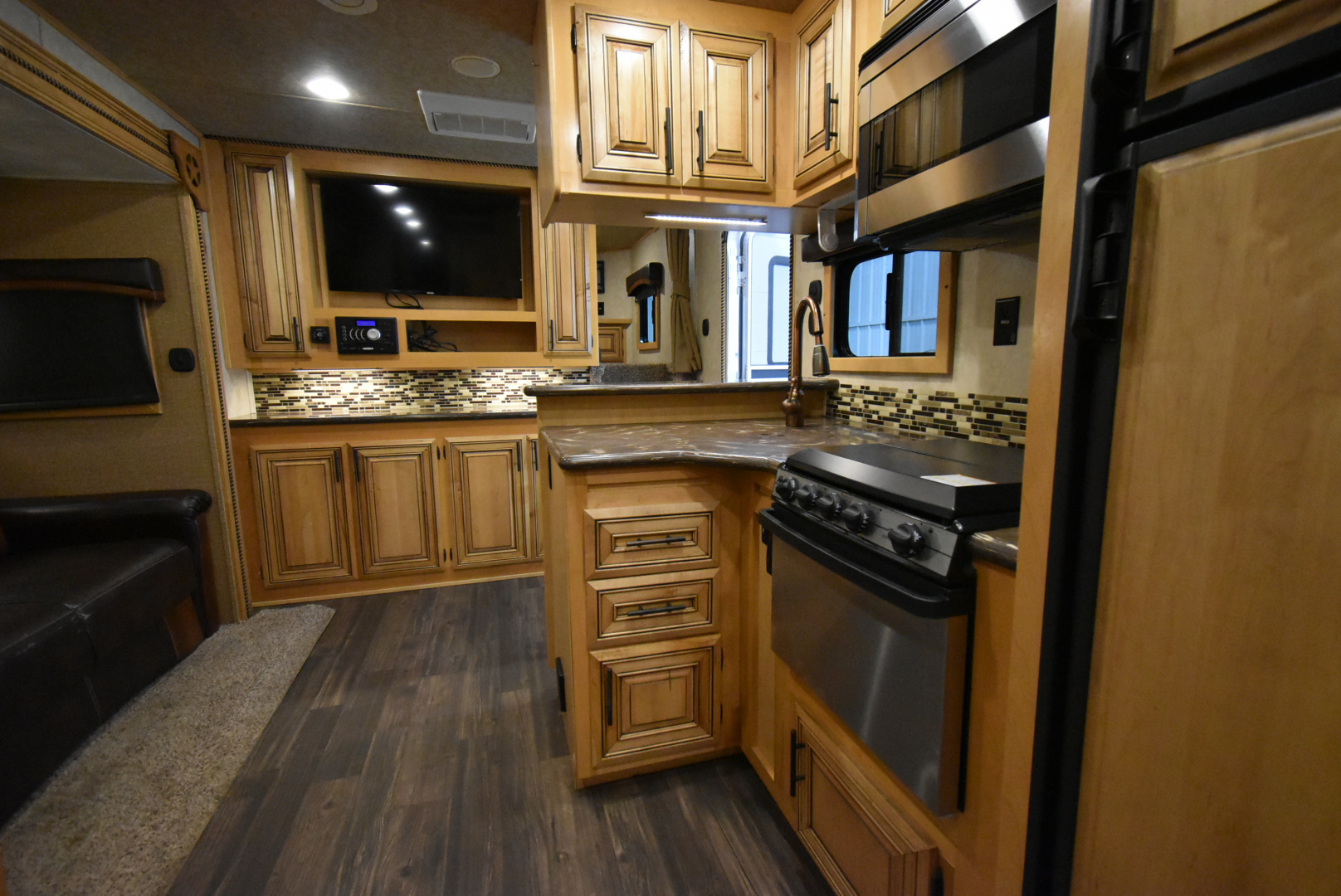 Used 2016 Bison Trailers Premiere Horse Trailer