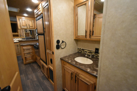 Used 2016 Bison Trailers Premiere Horse Trailer