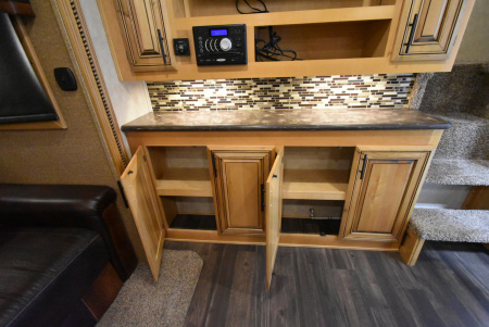 Used 2016 Bison Trailers Premiere Horse Trailer