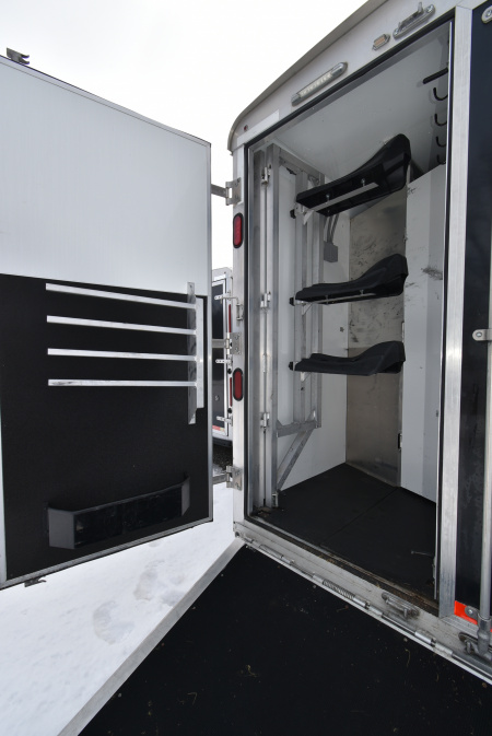 Used 2016 Bison Trailers Premiere Horse Trailer