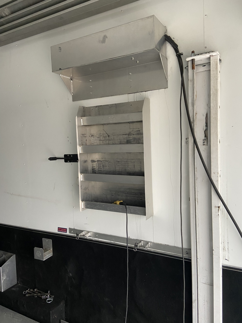 Used 36' United Extreme W/ Dragster Lift 2011