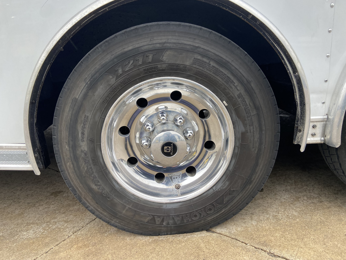 Used 36' United Extreme W/ Dragster Lift 2011