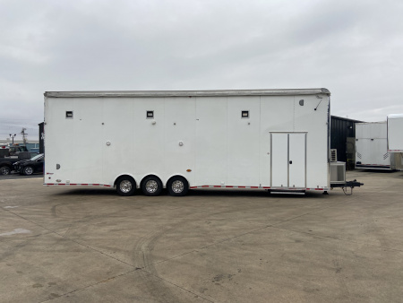 Used 36' United Extreme W/ Dragster Lift 2011