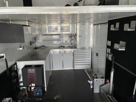 Used 36' United Extreme W/ Dragster Lift 2011