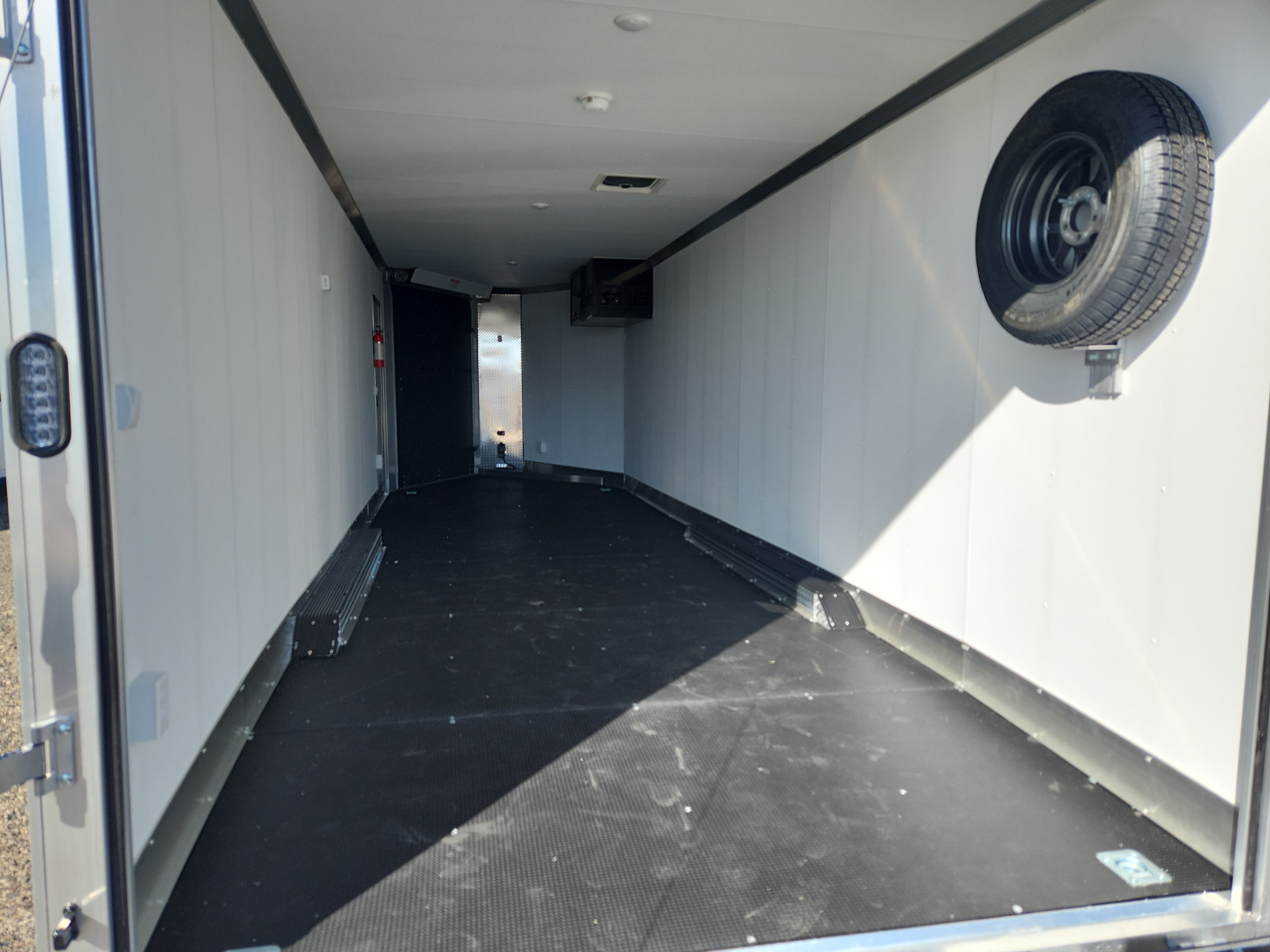 New 2026 Mission 24'+5' V PEAK VALUE Snowmobile Trailer