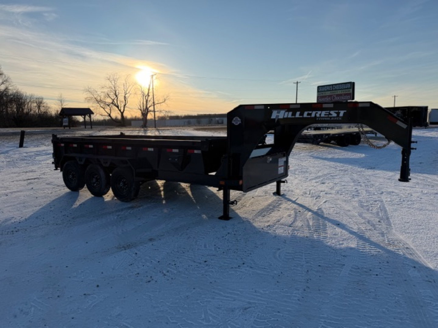 New 2026 Hillcrest Trailers 21716SGD Dump Trailer