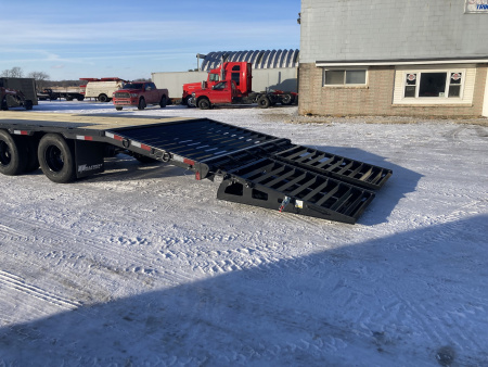 New 2026 Hillcrest 35' Deckover Gooseneck - 22K