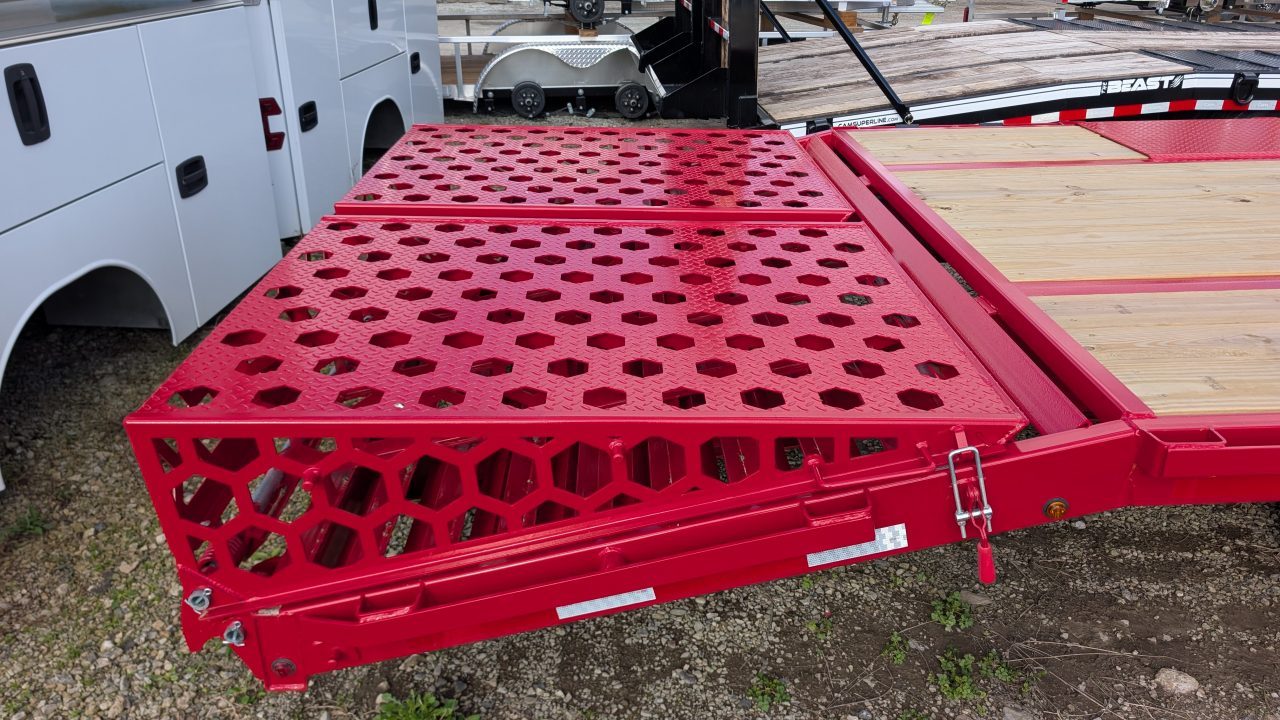 New 2026 BELMONT 38' (33+5) HD GOOSENECK Deckover w/ Full Width Wedge Ramps